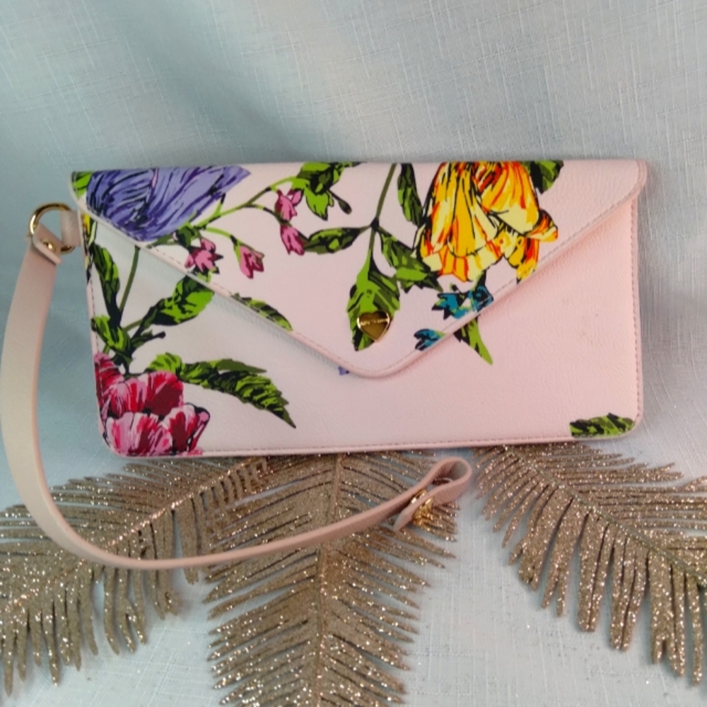 Betsey Johnson attachable floral wallet